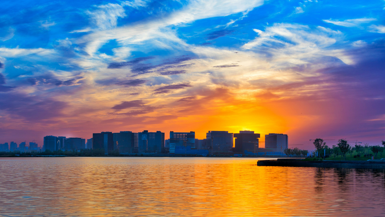 06 19年_meitu_6.jpg 06 19年_meitu_6.jpg