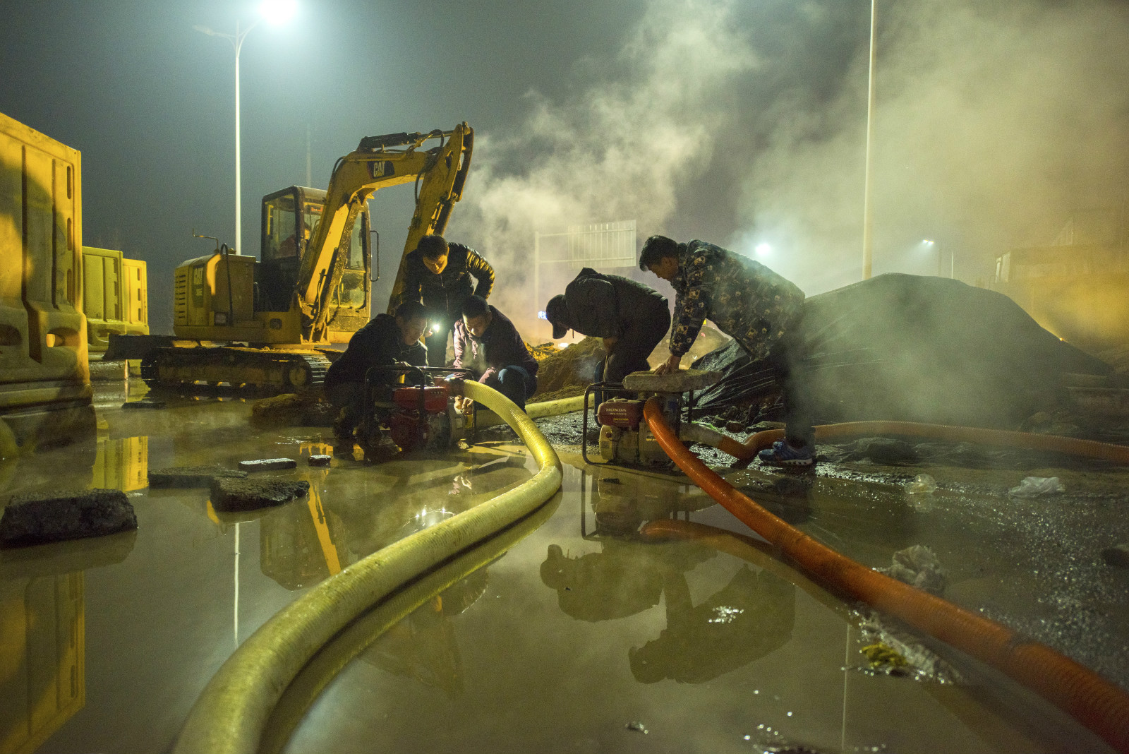 11 争分夺秒-韩合顺-濮阳市城市管理局-13939386309_meitu_11.jpg 11 争分夺秒-韩合顺-濮阳市城市管理局-13939386309_meitu_11.jpg